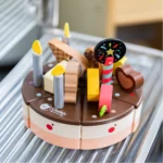 Classic World - Chocolate Cake - Image 2