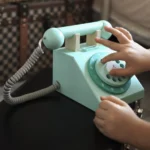 CLASSIC WORLD – PLAY TELEPHONE - Image 2