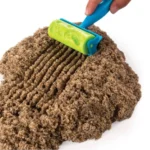 Kinetic Sand - Beach Day Fun Set - Image 5