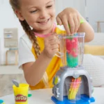 Play-Doh , Swirlin' Smoothies Toy Blender Playset - Image 6