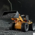 Huina - Remote Control Bulldozer - Image 2