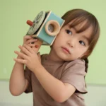 Classic World - Vintage Movie Camera - Image 3